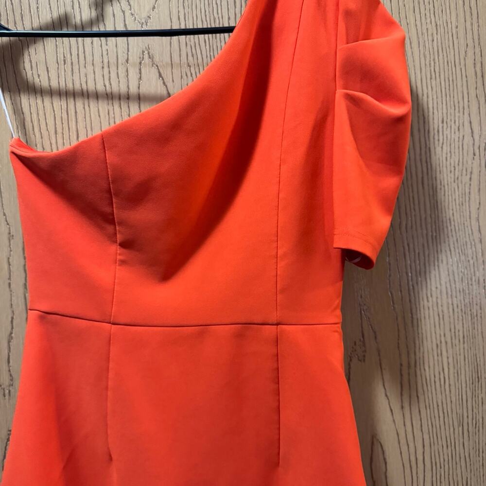 Lulu’s one shoulder dress size Small - Picture 4 of 7